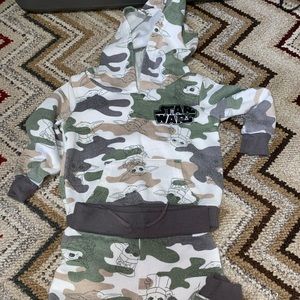 Star Wars outfit bundle -12 months
